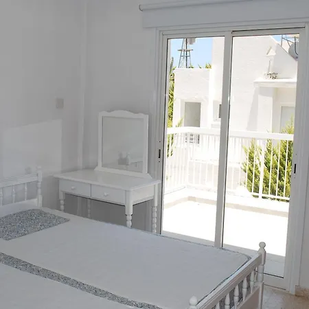 Flisvos Beach Apartments Protaras Room photo